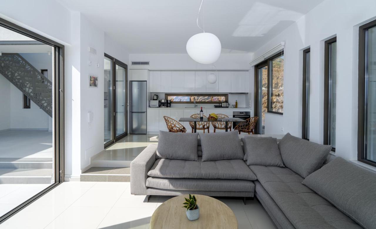 Agia Pelagia Villas