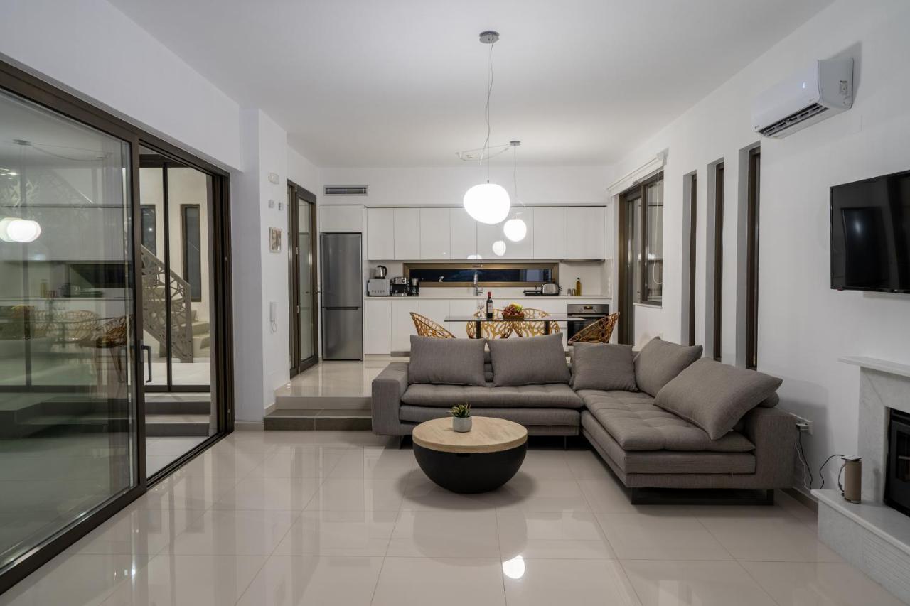 Agia Pelagia Villas וילה אגיה פלגיה קיתירה